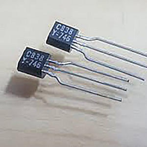 C838